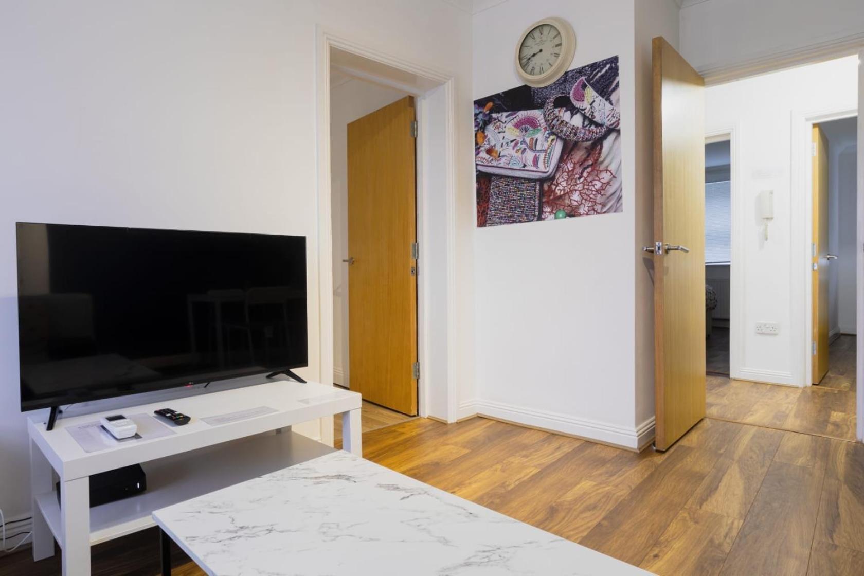 Ocean Waves Apartment Near Bournemouth Beach Extérieur photo